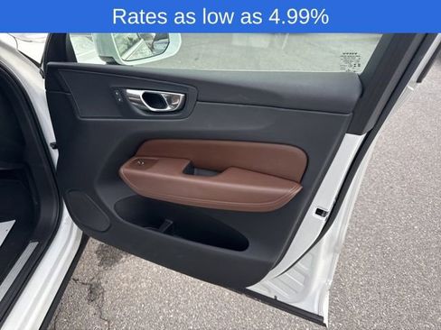 Certified 2023 Volvo XC60 B5 Plus w/ Climate Package image 4