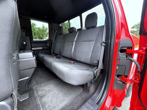 Used 2017 Ford F150 XLT w/ Equipment Group 302A Luxury AWD/4WD image 19