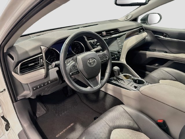 Used 2020 Toyota Camry XLE w/ Driver Assist Package FWD image 8