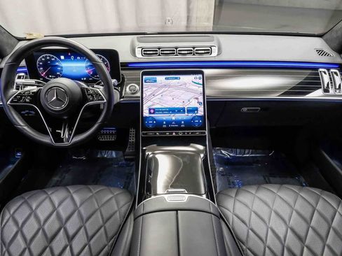 Certified 2022 Mercedes-Benz S 580 4MATIC Sedan w/ AMG Line Package image 13