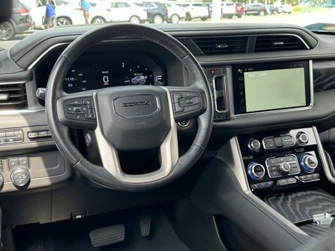 Used 2022 GMC Yukon XL Denali image 20