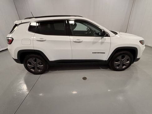 Used 2022 Jeep Compass Latitude image 5