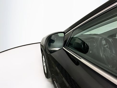 Used 2019 Jeep Cherokee Latitude w/ Popular Appearance Group image 16