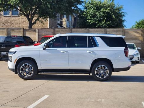 Used 2025 Chevrolet Tahoe LS RWD image 12