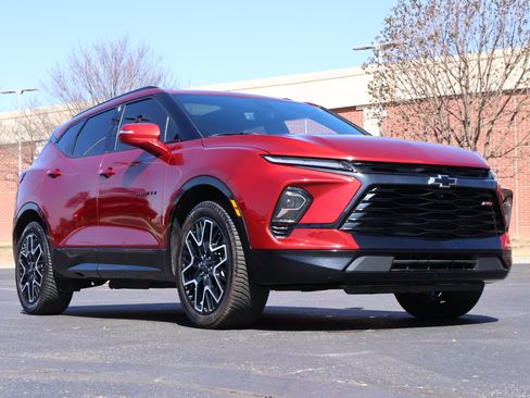 Used 2023 Chevrolet Blazer RS w/ Driver Confidence II Package image 1