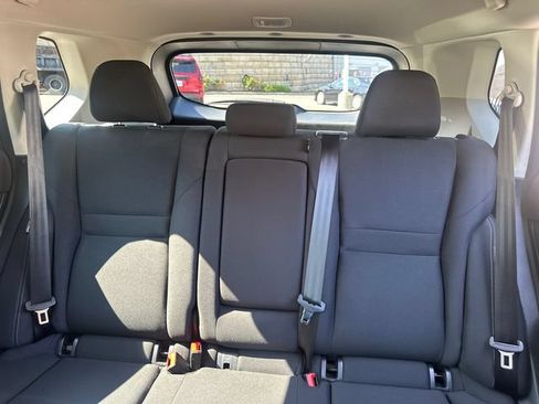 Used 2023 Nissan Rogue S AWD/4WD image 28