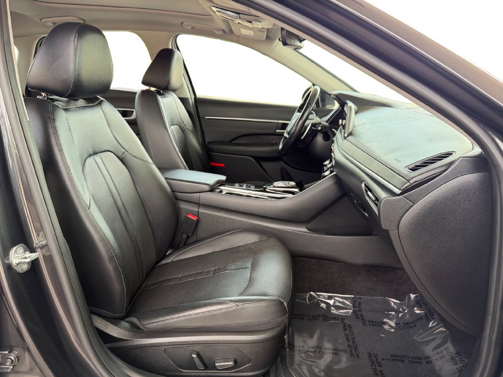 Used 2021 Hyundai Sonata Limited w/ Cargo Package FWD image 18