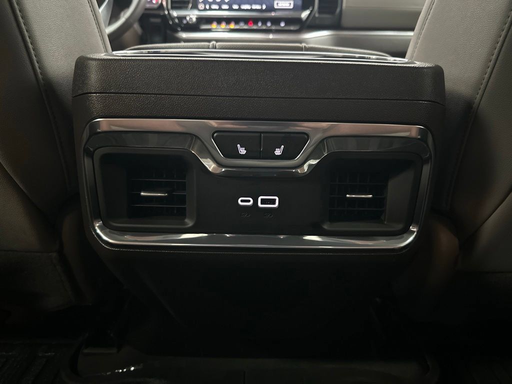 Used 2025 GMC Sierra 1500 SLT w/ SLT Premium Plus Package AWD/4WD image 23