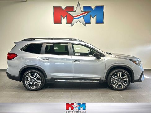 Used 2026 Subaru Ascent Limited AWD/4WD image 1