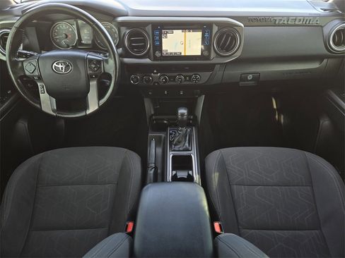 Used 2016 Toyota Tacoma TRD Sport w/ Towing Package image 26