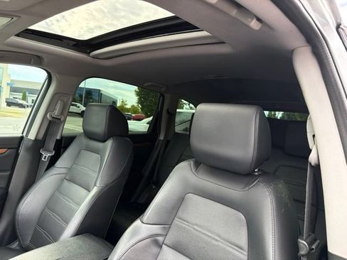 Used 2017 Honda CR-V Touring image 15