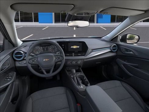 New 2026 Chevrolet Trax LS image 17
