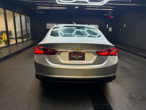 Used 2018 Chevrolet Malibu LT image 6