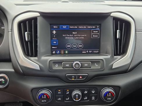 Used 2022 GMC Terrain SLE w/ Driver Convenience Package FWD image 23