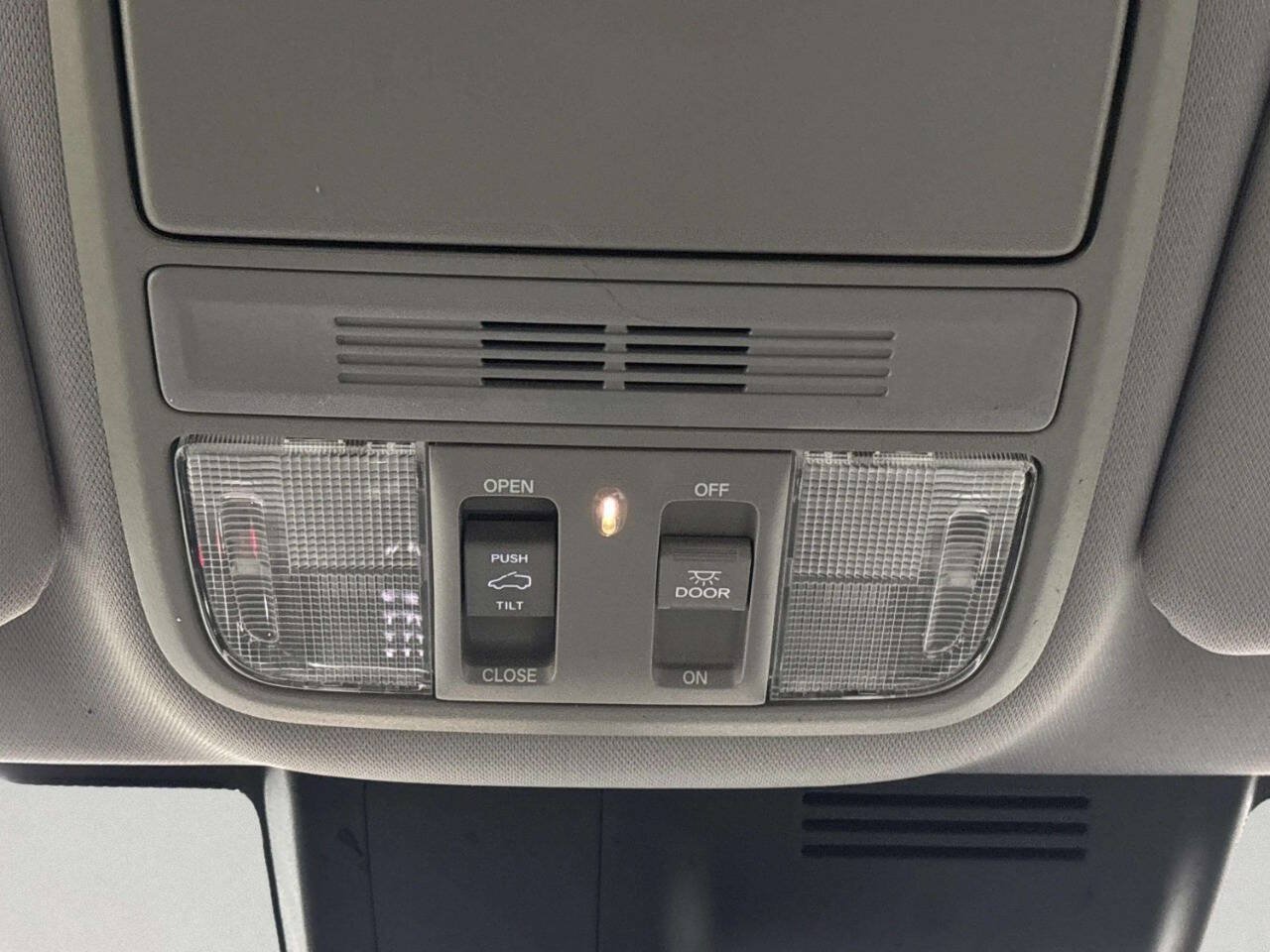 Used 2017 Honda CR-V EX image 31
