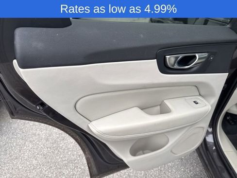 Certified 2024 Volvo XC60 B5 Plus w/ Protection Package Premier image 15