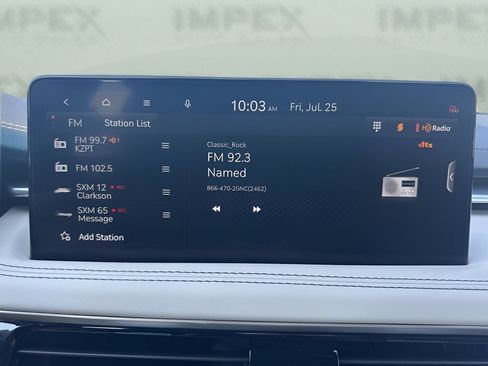 Used 2025 Genesis G70 2.5T image 17