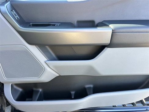 Used 2025 Ford F250 XLT image 24