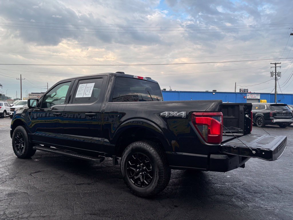 Used 2024 Ford F150 XLT w/ XLT Black Appearance Package AWD/4WD image 5