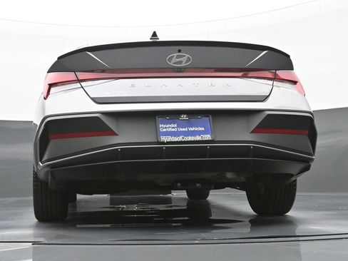 Certified 2025 Hyundai Elantra Sport image 42