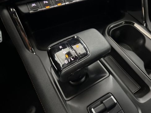 Used 2023 GMC Sierra 1500 AT4 w/ AT4 Premium Package image 15