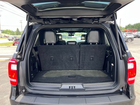 Used 2021 Ford Expedition XLT AWD/4WD image 7