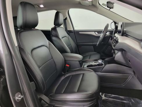 Certified 2022 Ford Escape SEL image 17