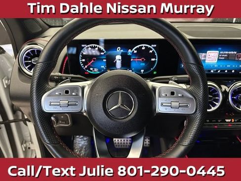 Used 2023 Mercedes-Benz EQB 300 4MATIC image 25