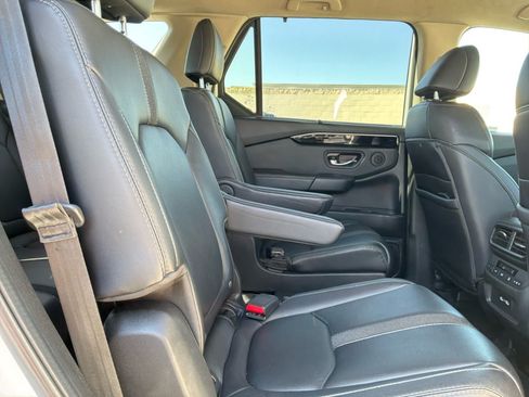 Used 2023 Honda Pilot EX-L image 19