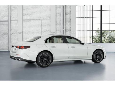 Used 2026 Mercedes-Benz E 350 Sedan image 18