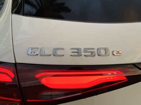 New 2026 Mercedes-Benz GLC 350e GLC 350e image 6