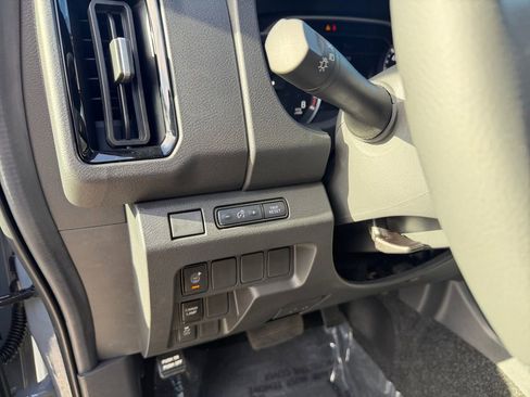 New 2026 Nissan Frontier SV image 14