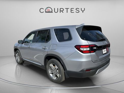 Used 2024 Honda Pilot EX-L image 5