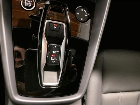 Used 2025 Audi A3 2.0T Premium image 18