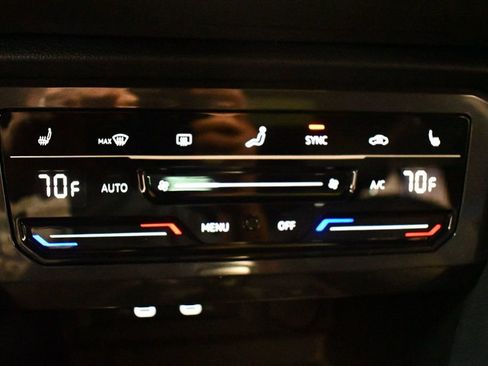 Used 2022 Volkswagen Tiguan SE R-Line image 60