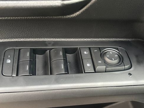 New 2026 Toyota Tacoma SR5 image 7