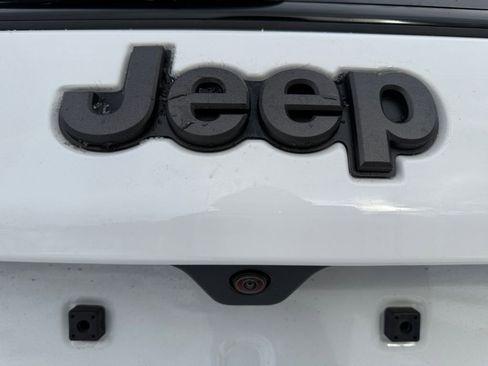 New 2026 Jeep Compass Limited image 17