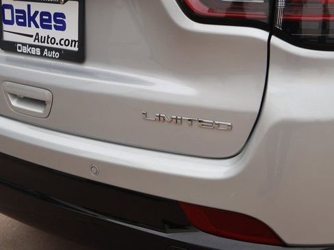Used 2025 Jeep Compass Limited w/ Elite Group AWD/4WD image 9