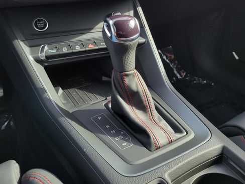 Used 2025 Audi Q3 2.0T Premium Plus w/ Premium Plus Package image 31