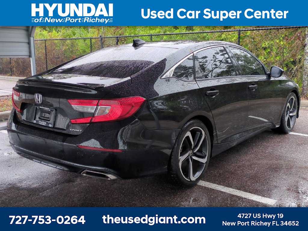 Used 2018 Honda Accord Sport image 5