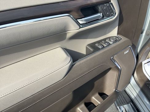 New 2026 GMC Sierra 1500 SLT w/ SLT Convenience Package image 13