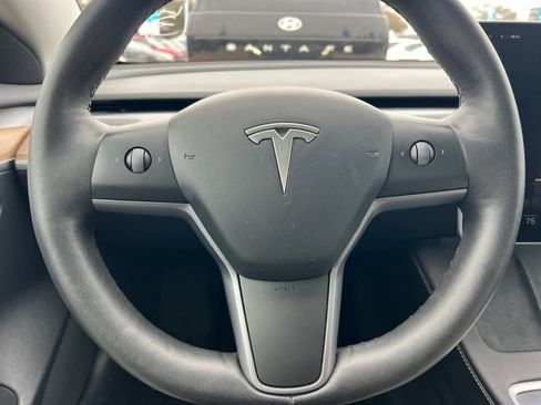 Used 2023 Tesla Model 3 Standard Range image 23