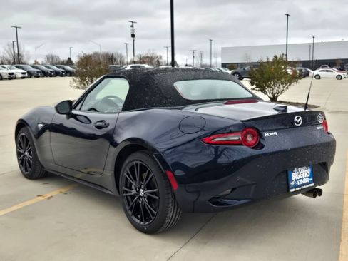 New 2025 MAZDA MX-5 Miata Club w/ Weather Package image 10