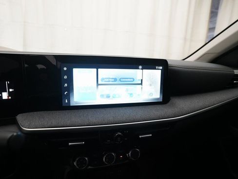 Certified 2025 Nissan Kicks SV image 6