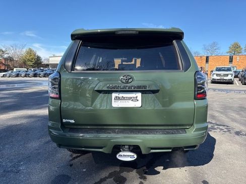 Used 2022 Toyota 4Runner TRD Sport w/ Technology Package image 4