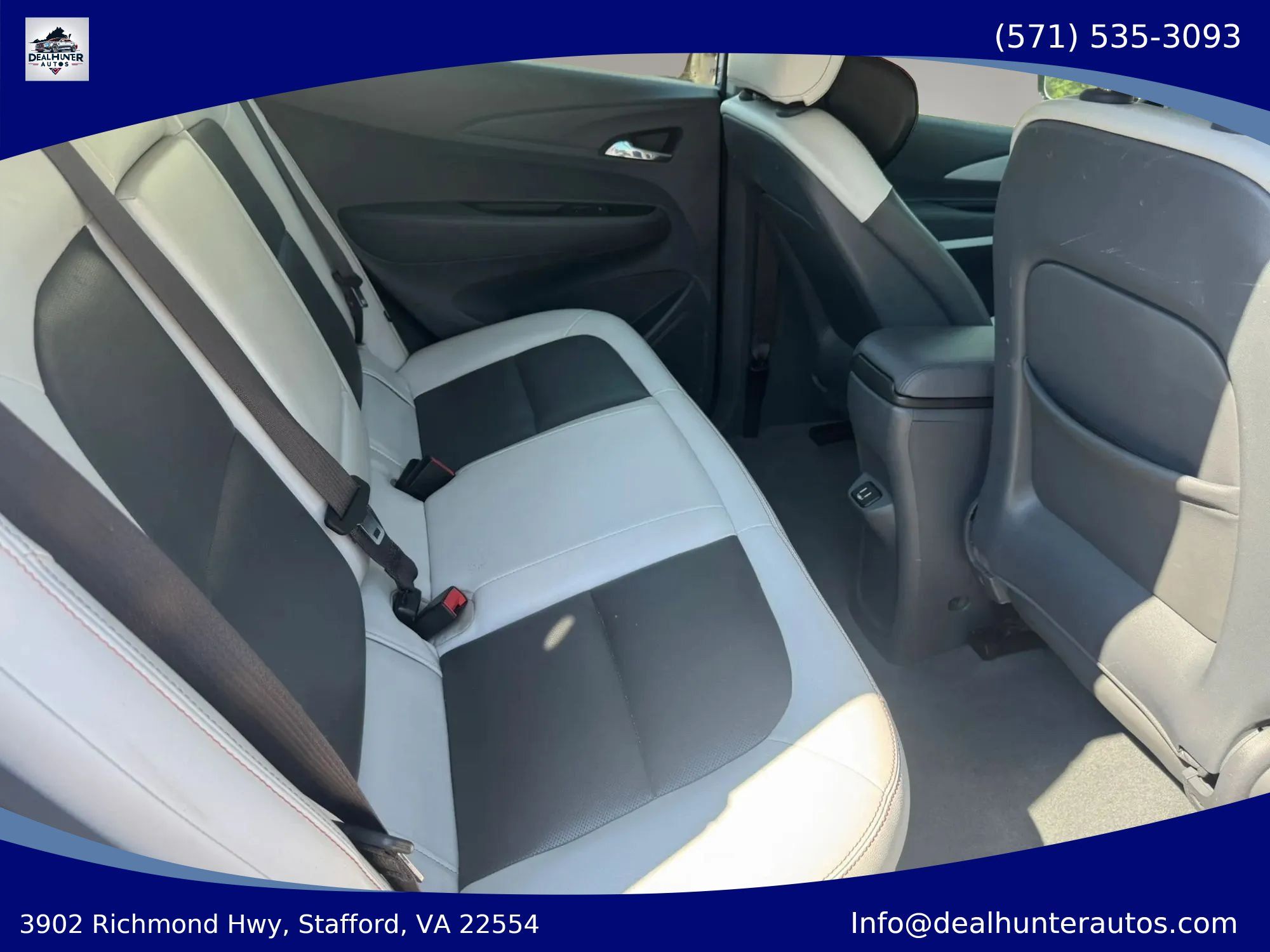 Used 2017 Chevrolet Bolt Premier w/ Driver Confidence II Package FWD image 18