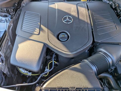 New 2026 Mercedes-Benz GLC 300 image 35