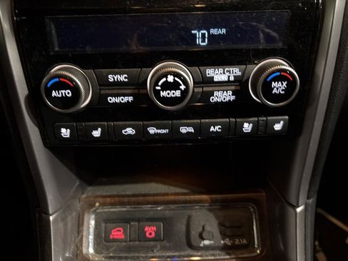 Used 2019 Subaru Ascent Touring w/ Popular Package #3 image 21