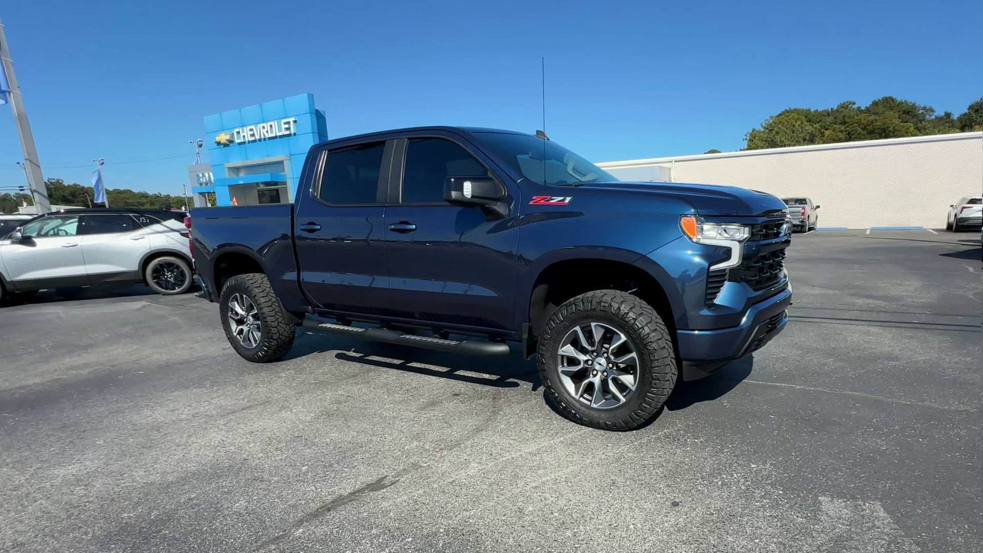 Used 2022 Chevrolet Silverado 1500 RST w/ RST All Star Premium Package AWD/4WD image 2