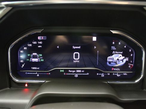 Used 2025 GMC Sierra 2500 Denali image 14